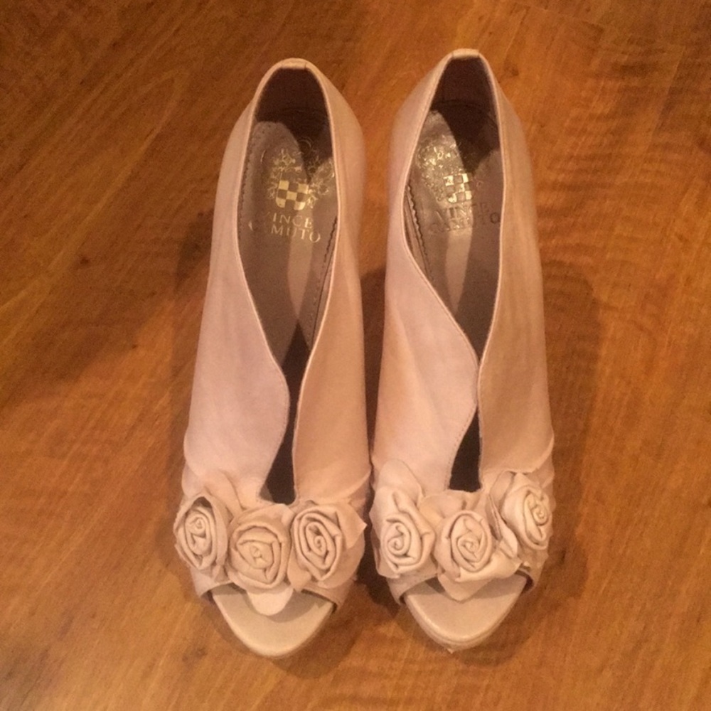 Heels with open toe